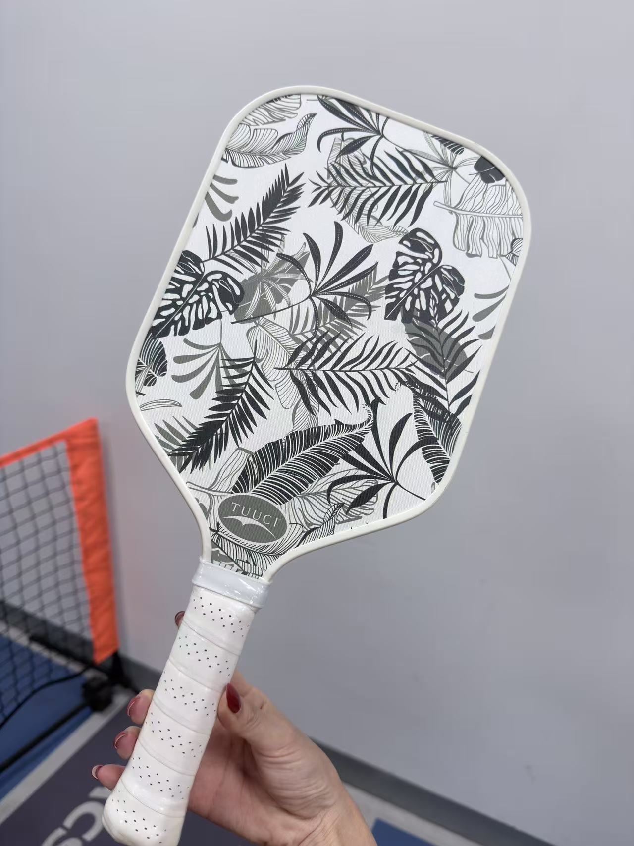 Dwustronnie zadrukowana rakiet – Crepe Pan Carbon recenzja i cena